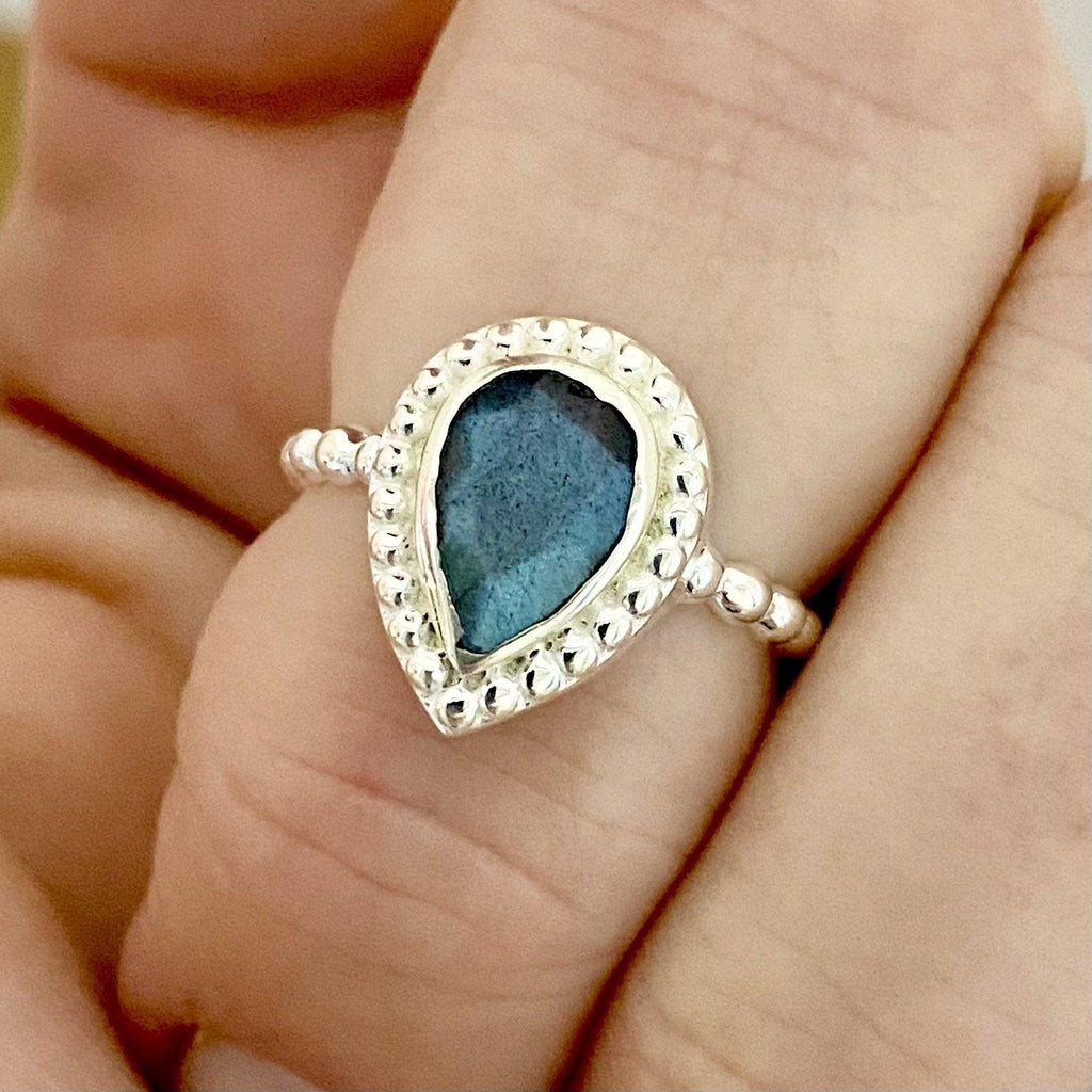 Laihas ‘Summerhayes’ Raindrop Labradorite Ring -LBD Australia